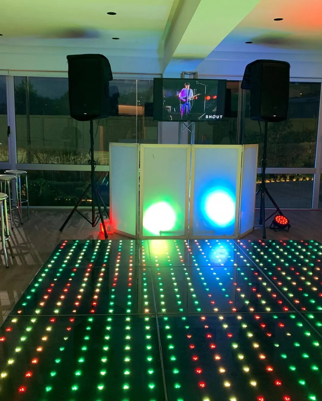 Muro de bebidas interactivo